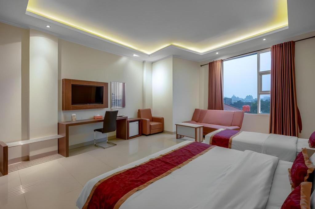 בנדונג Raffleshom Hotel מראה חיצוני תמונה