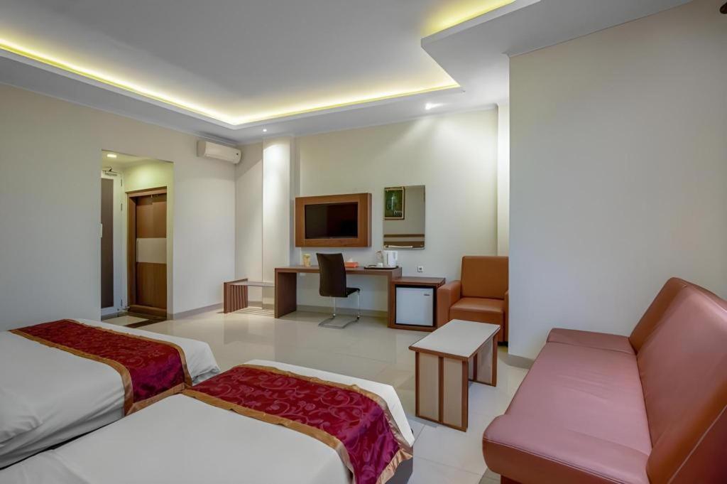בנדונג Raffleshom Hotel מראה חיצוני תמונה