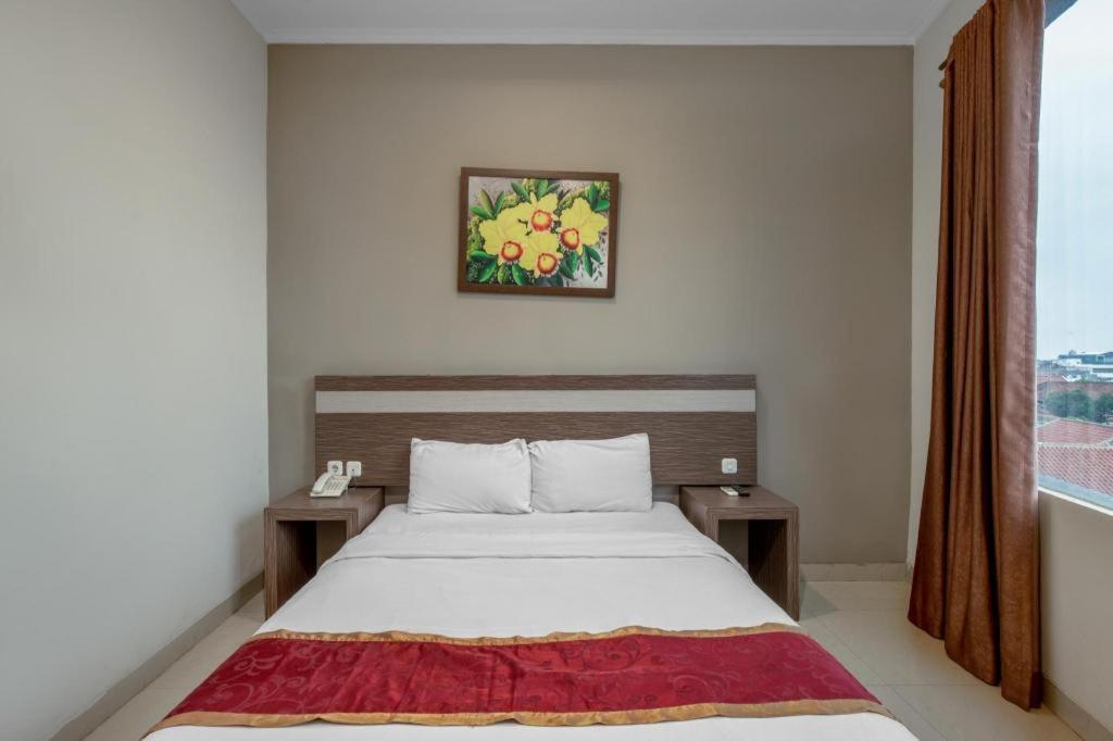 בנדונג Raffleshom Hotel מראה חיצוני תמונה